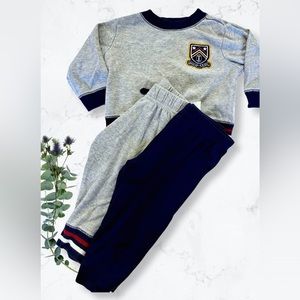 ⭐️2/$20 bundles | size 3-6m Baby varsity track set
